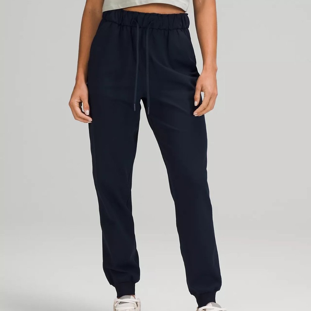 Lululemon Joggers (worn once)